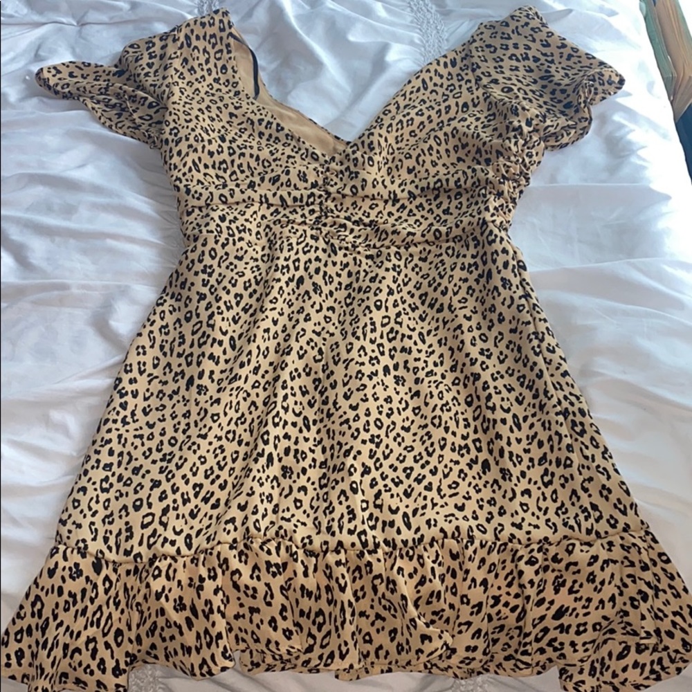Forever 21 cheetah print short sleeved dress